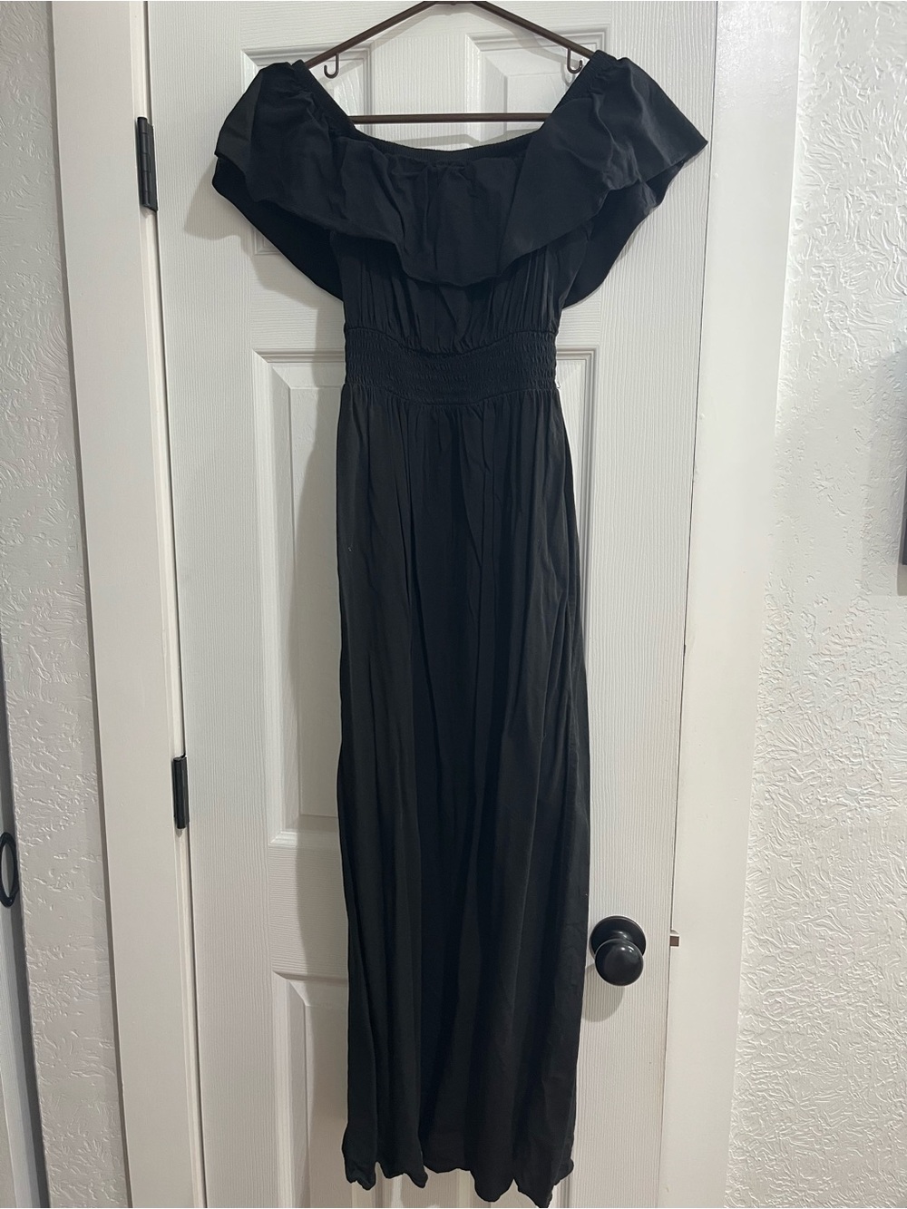 Old Navy Black Off-Shoulder Ruffle Maxi Dress